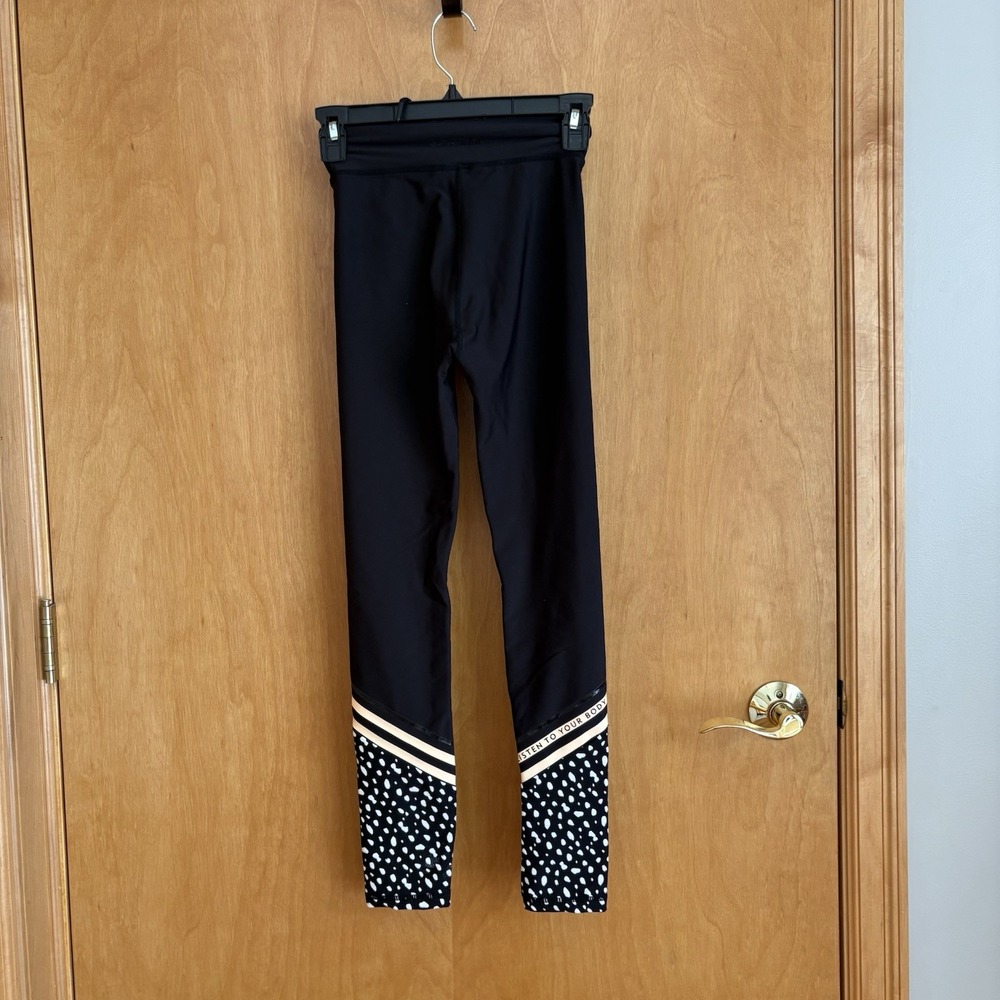 Sarah's Day x White Fox Active Blackout Leggings • X Small - Picture 4 of 12